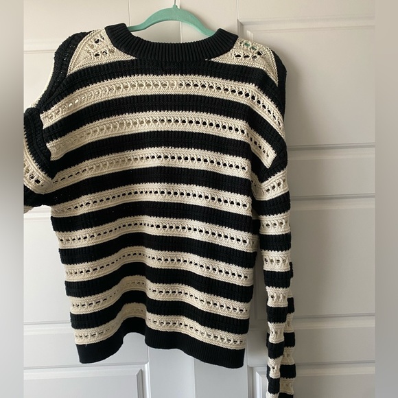 Knitted black and white sweater - Picture 3 of 6